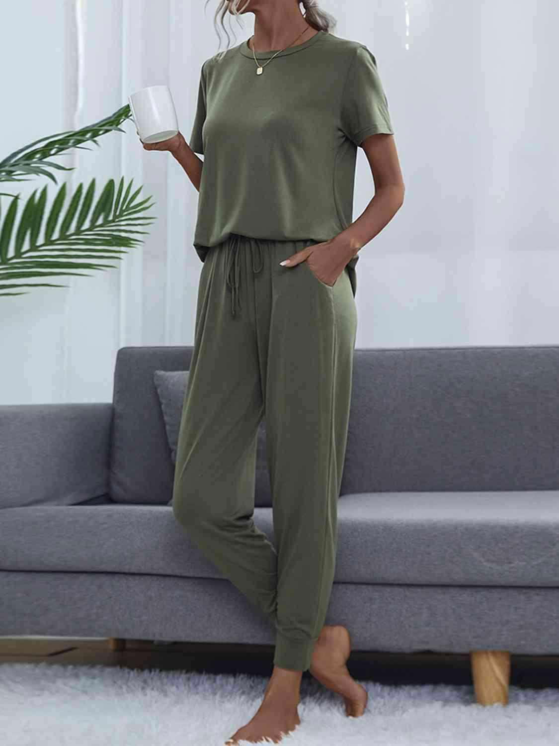 Round Neck Short Sleeve Top and Pants Set - Vesteeto