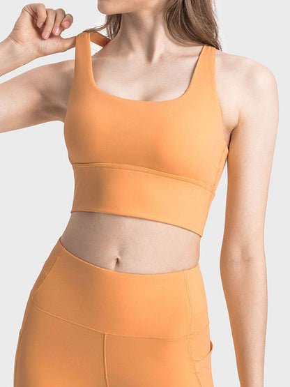 Scoop Neck Crisscross Straps Sports Bra - Vesteeto