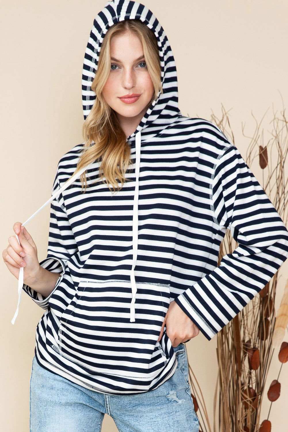 Stripe Print Kangaroo Pocket Drawstring Hoodie 