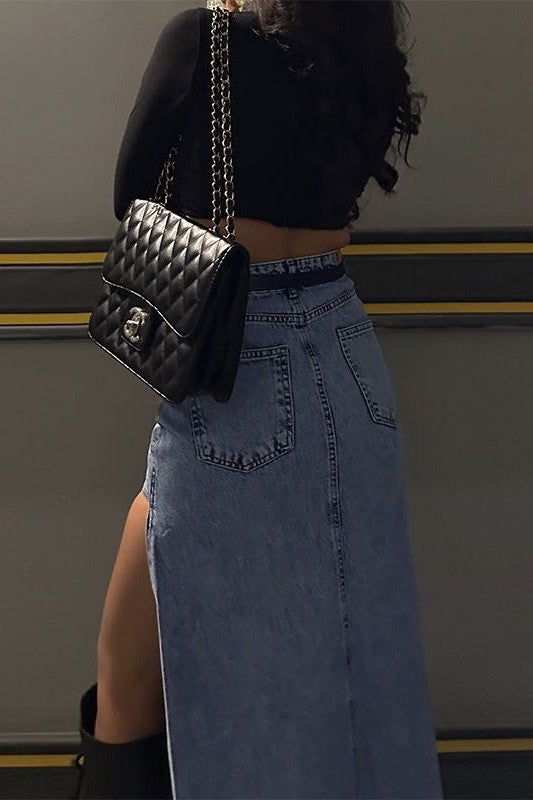 Thigh slit denim skirt 