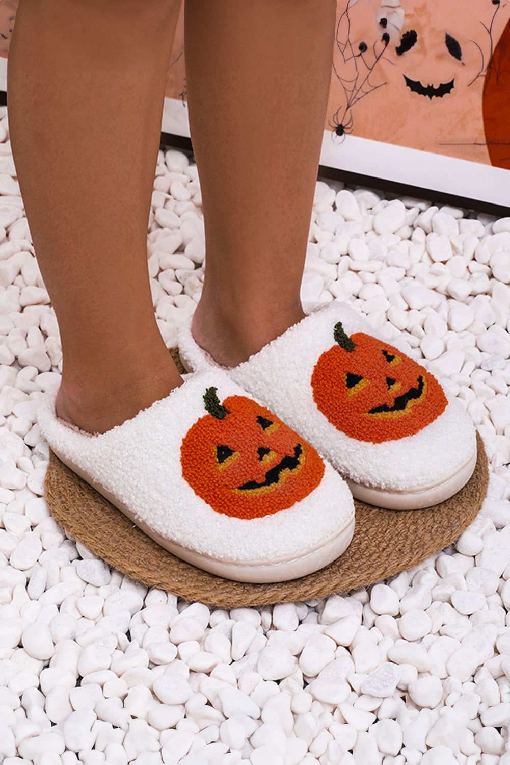 White Halloween Pumpkin Print Plush Slippers 