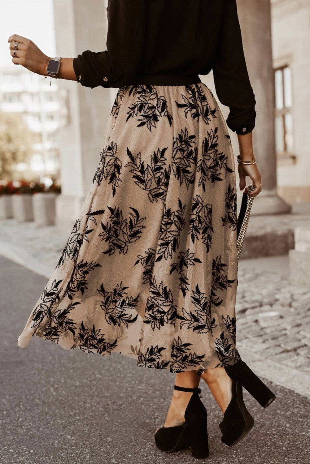 Apricot Floral Leaves Embroidered High Waist Maxi Skirt - Vesteeto