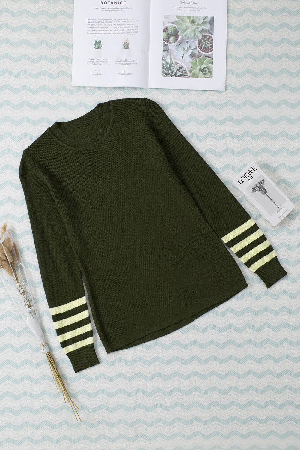 Striped Knit Sweater - Vesteeto