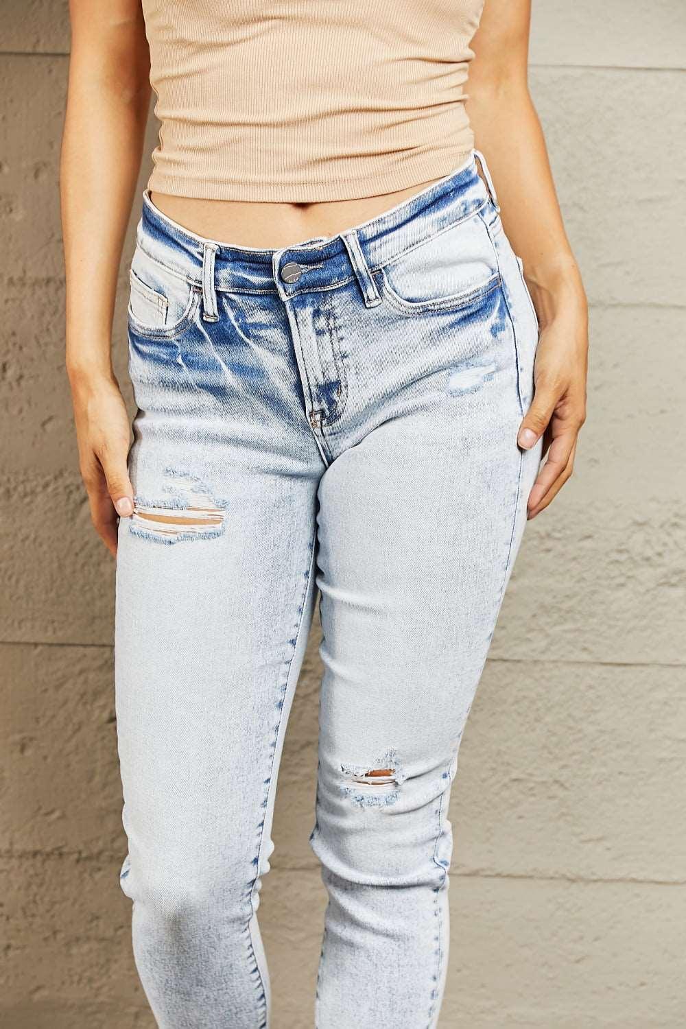 BAYEAS Mid Rise Acid Wash Skinny Jeans - Vesteeto