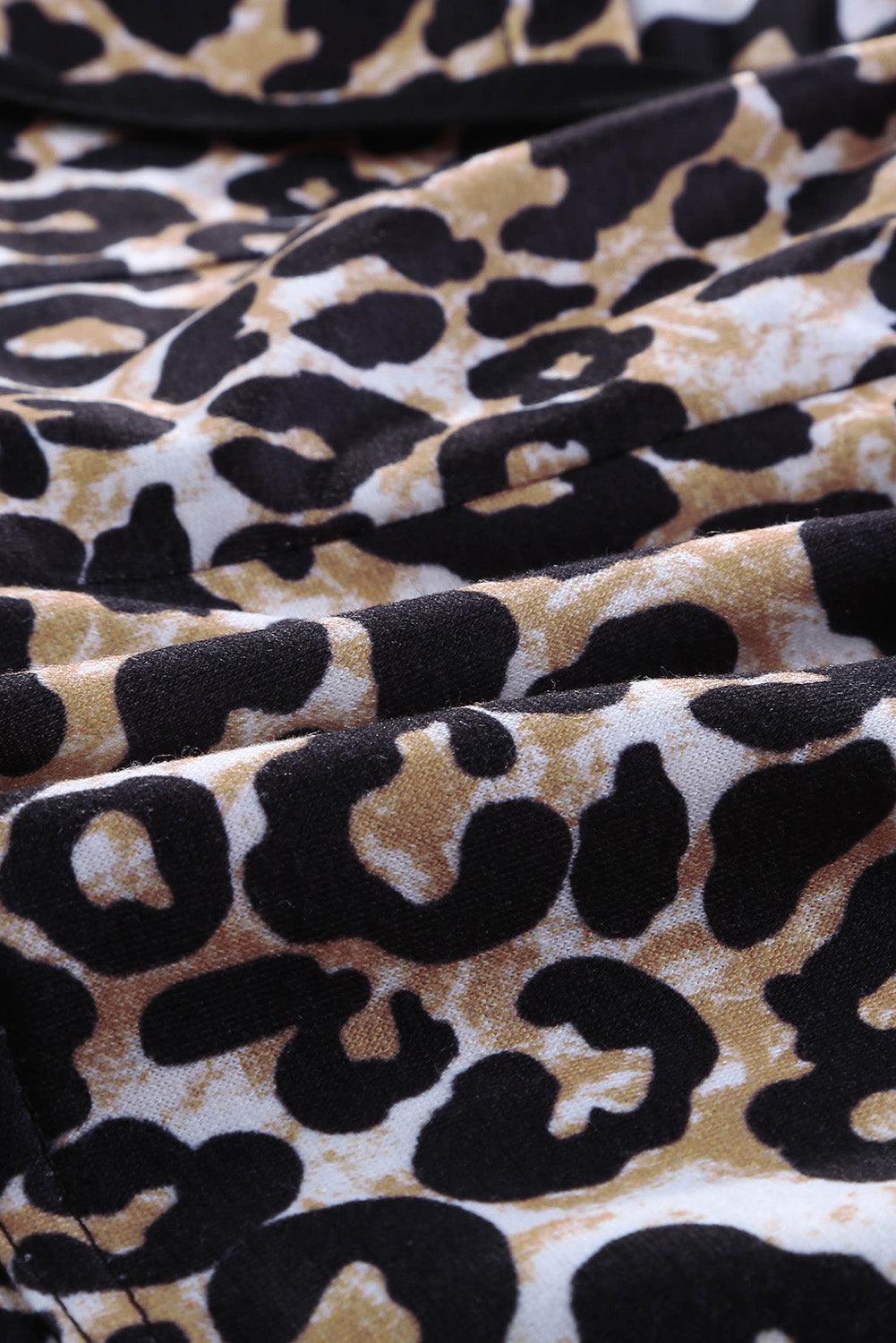 Leopard Print Drawstring Elastic Waist Pocketed Shorts - Vesteeto