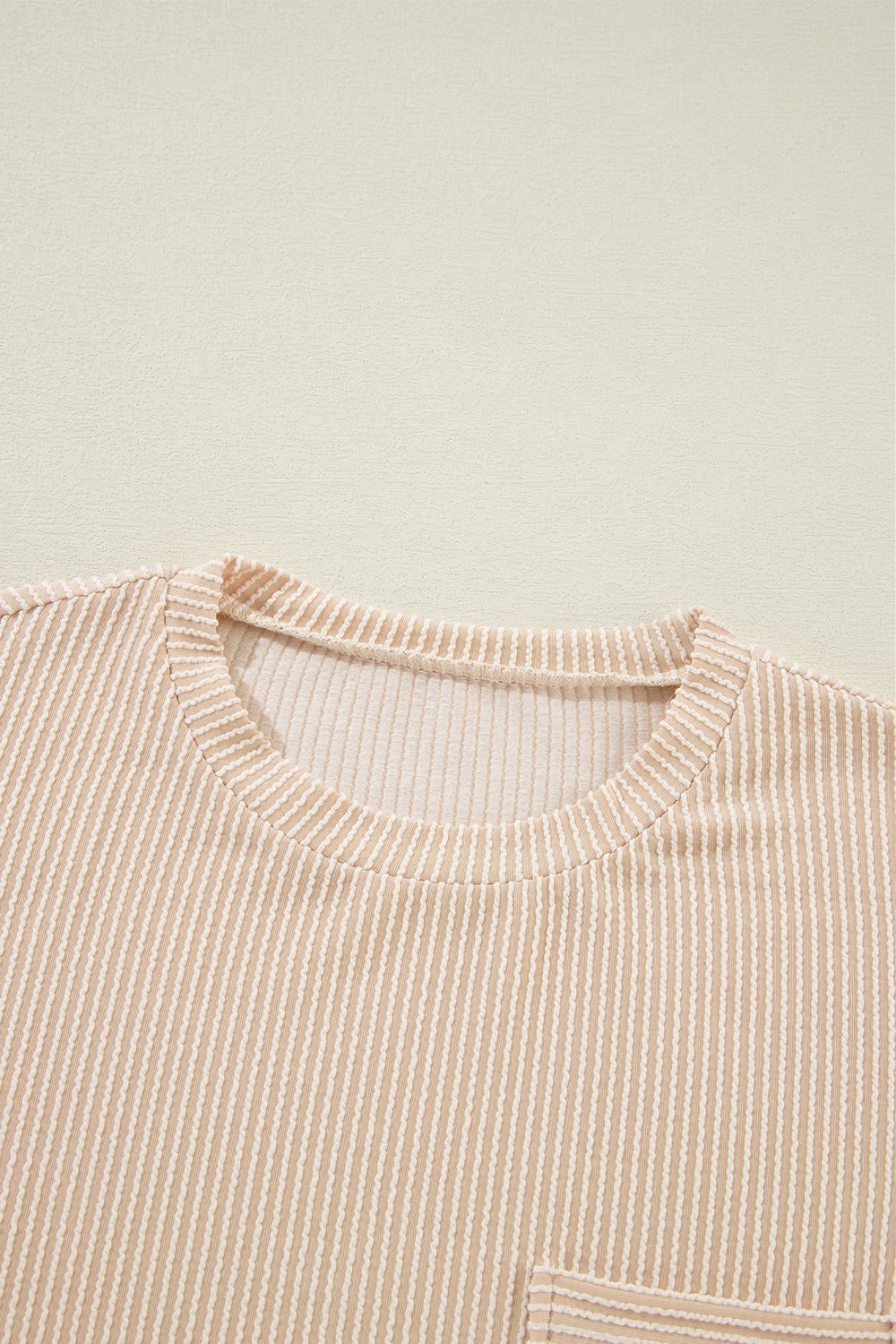 Beige Ribbed Knit Pocketed Loose Fit Crew Neck T Shirt - Vesteeto