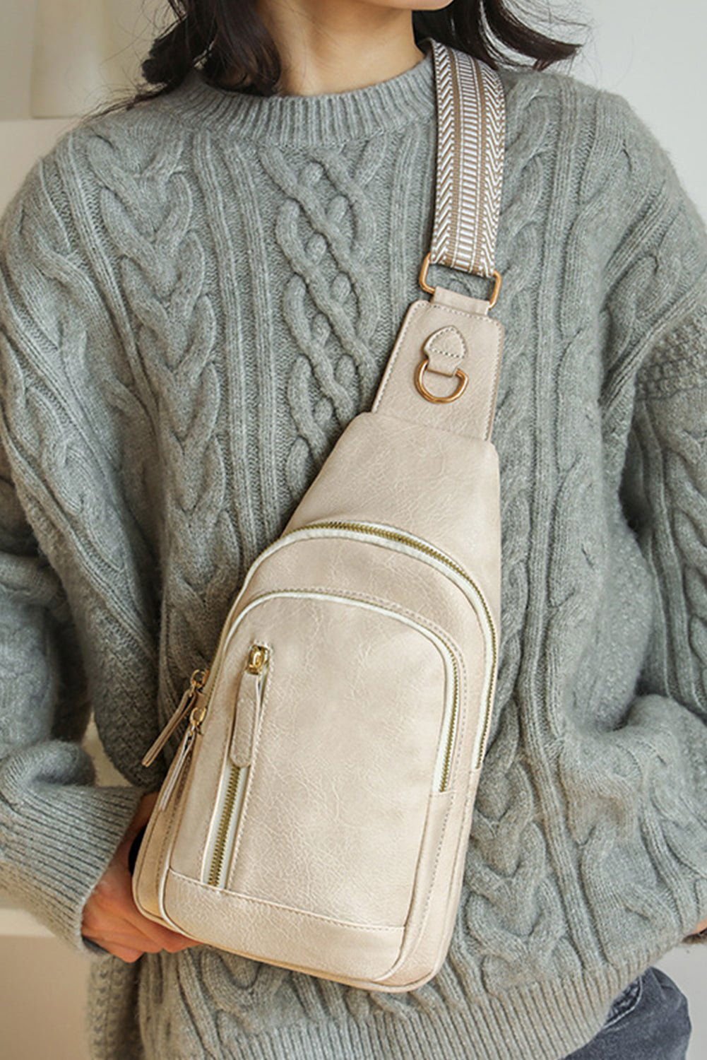 Beige Vintage PU Leather Zipped Crossbody Bag - Vesteeto