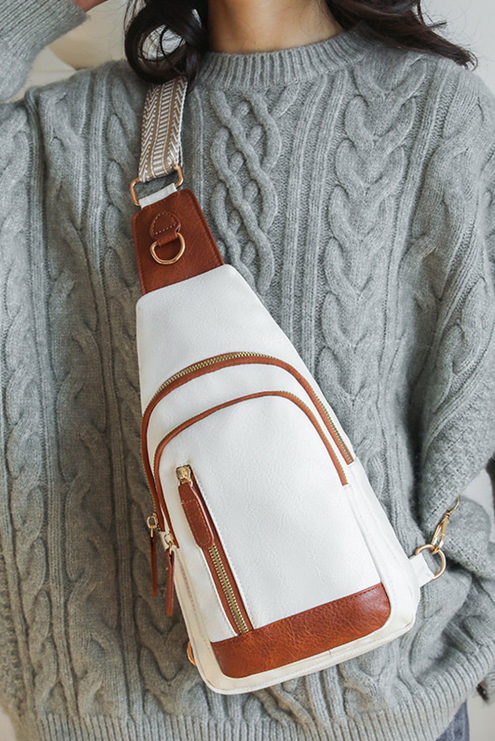 Beige Vintage PU Leather Zipped Crossbody Bag - Vesteeto