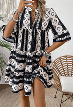 Black Abstract Print Bell Sleeve V Neck Boho Dress - Vesteeto