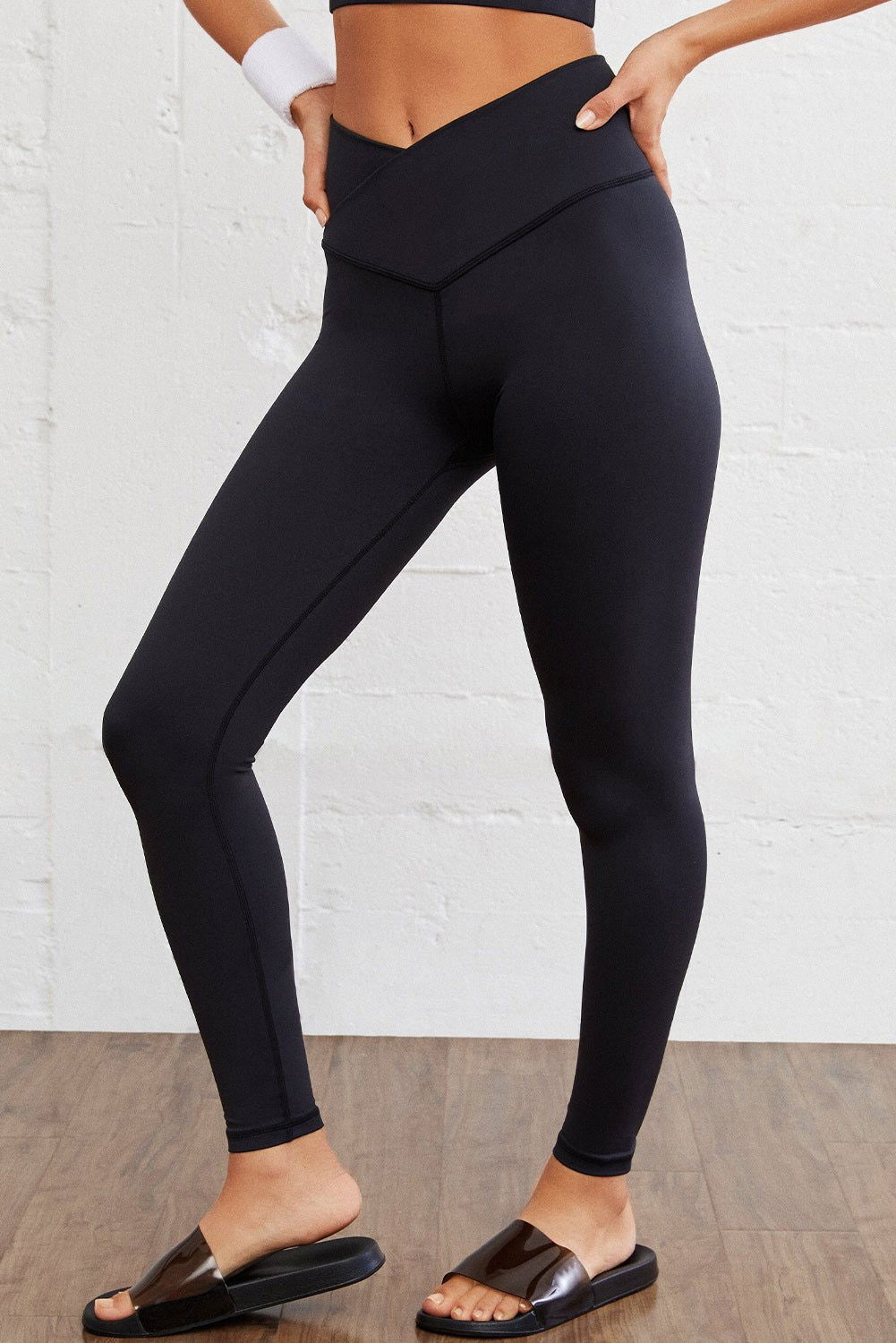 Black Arched Waist Seamless Active Leggings - Vesteeto