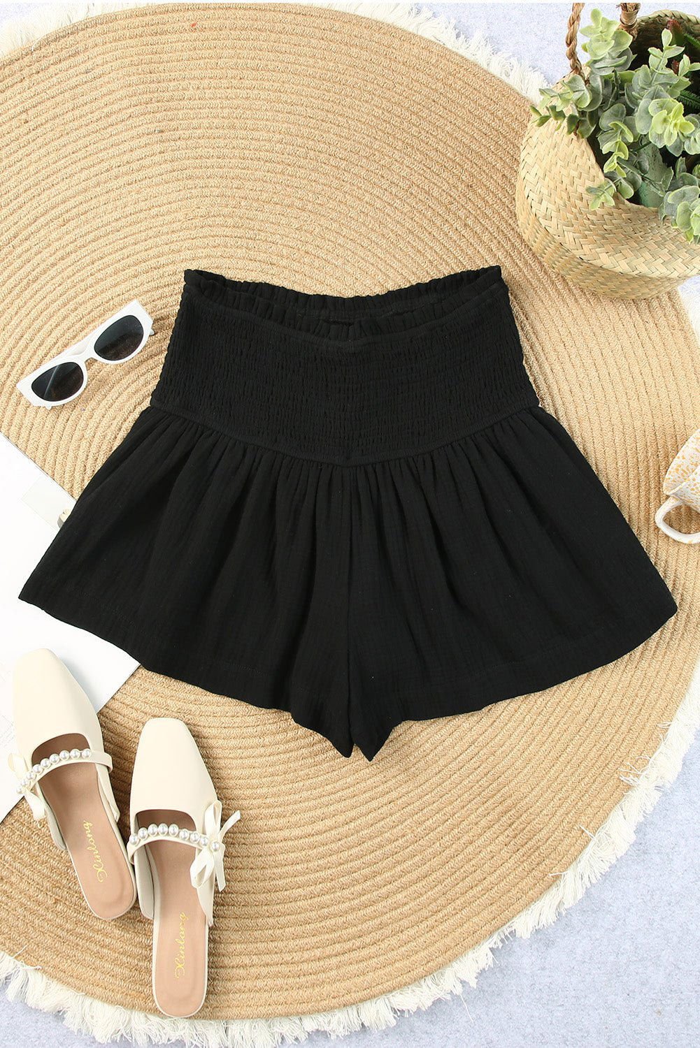 Black Basic Smocked High Waist Ruffle Shorts - Vesteeto