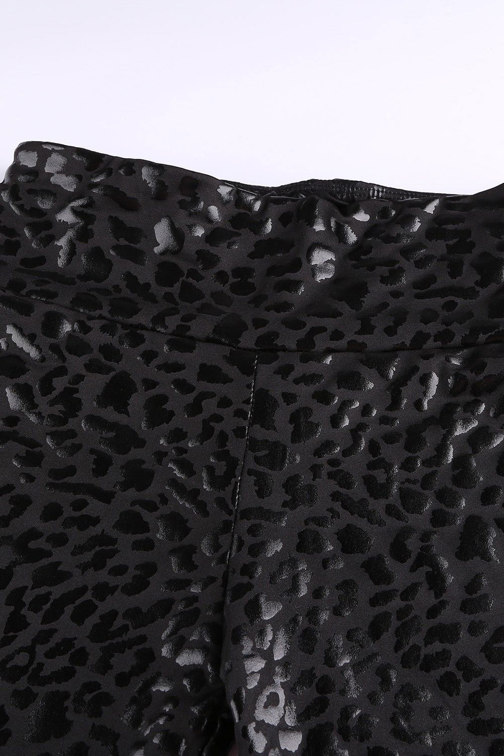 Black Casual Shiny Leopard Print Cropped Leggings - Vesteeto