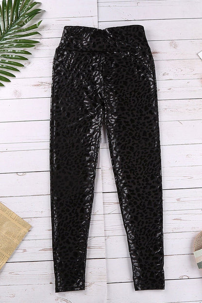 Black Casual Shiny Leopard Print Cropped Leggings - Vesteeto