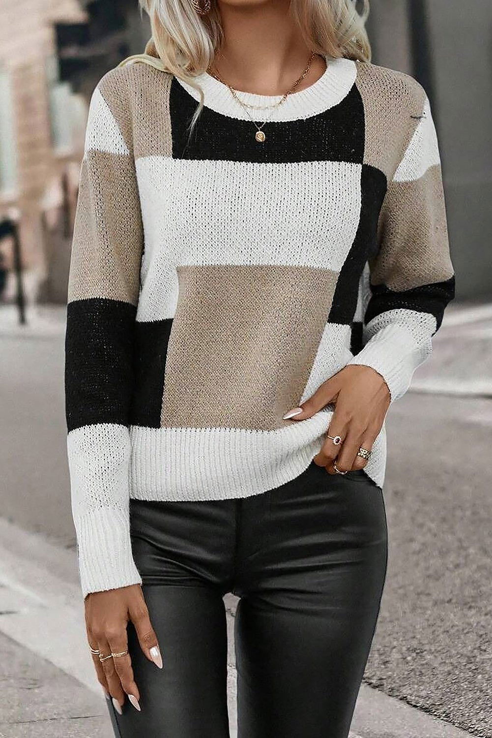 Black Checkered Colorblock Round Neck Knit Sweater - Vesteeto