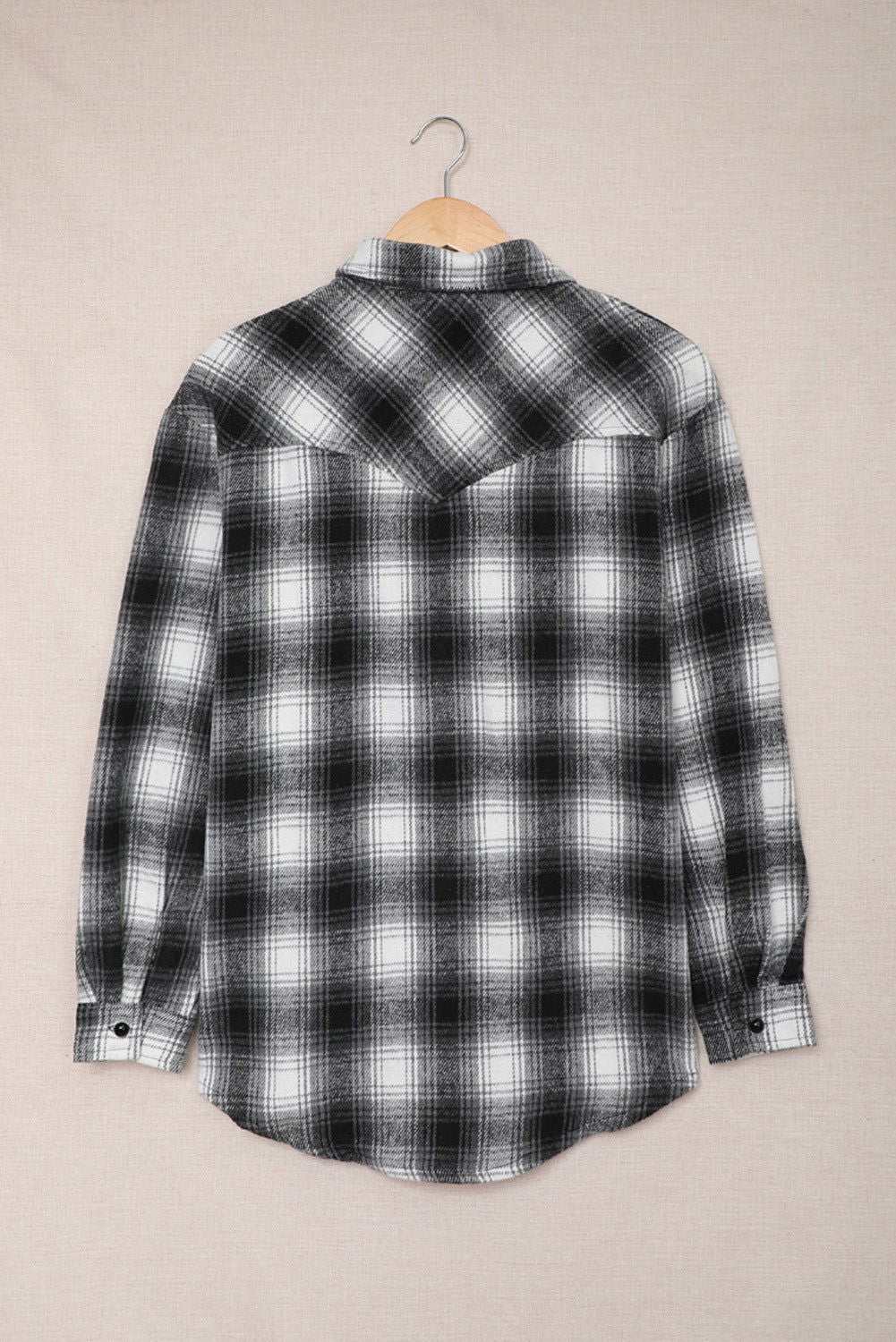 Black Collared Plaid Shacket - Stylish & Comfortable Outerwear - Vesteeto