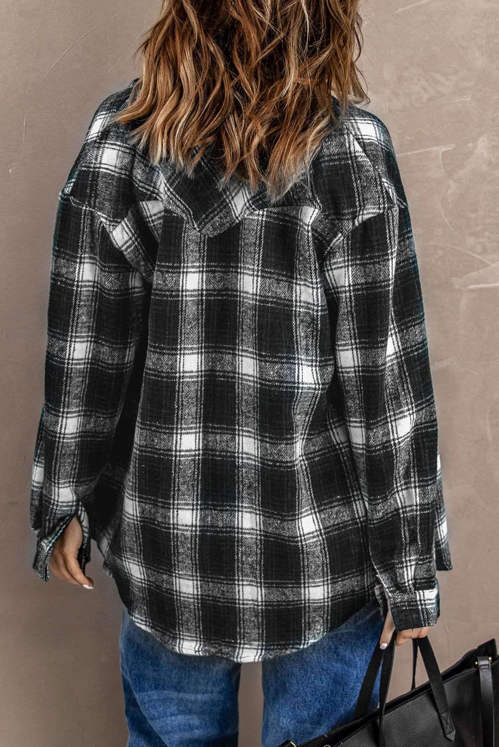 Black Collared Plaid Shacket - Stylish & Comfortable Outerwear - Vesteeto