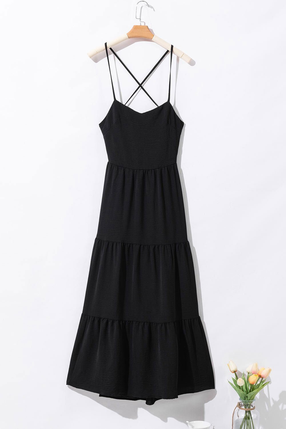 Black Crossover Backless Bodice Tiered Maxi Dress - Vesteeto