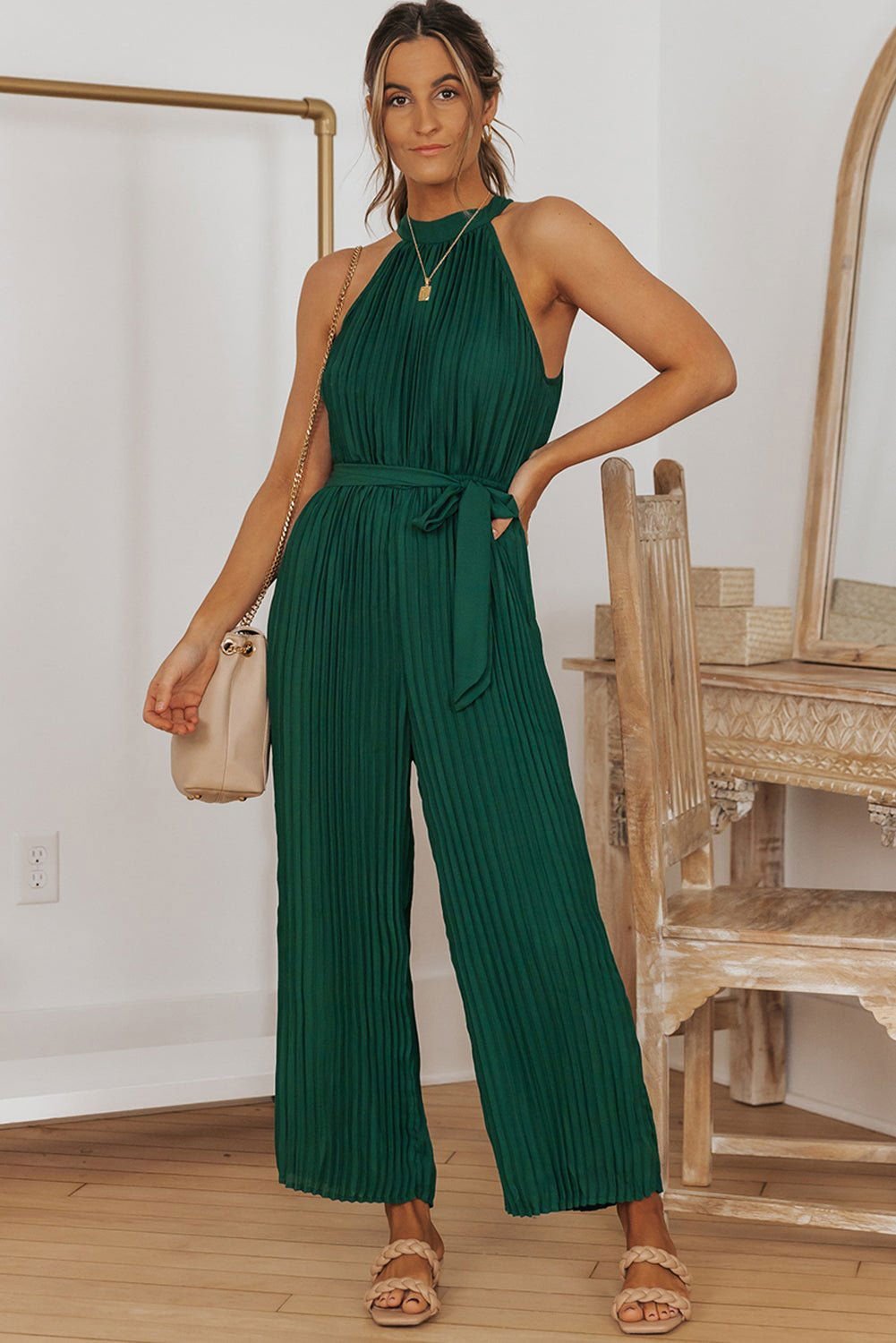 Black Elegant Halter Neck Belted Pleated Wide Leg Jumpsuit - Vesteeto