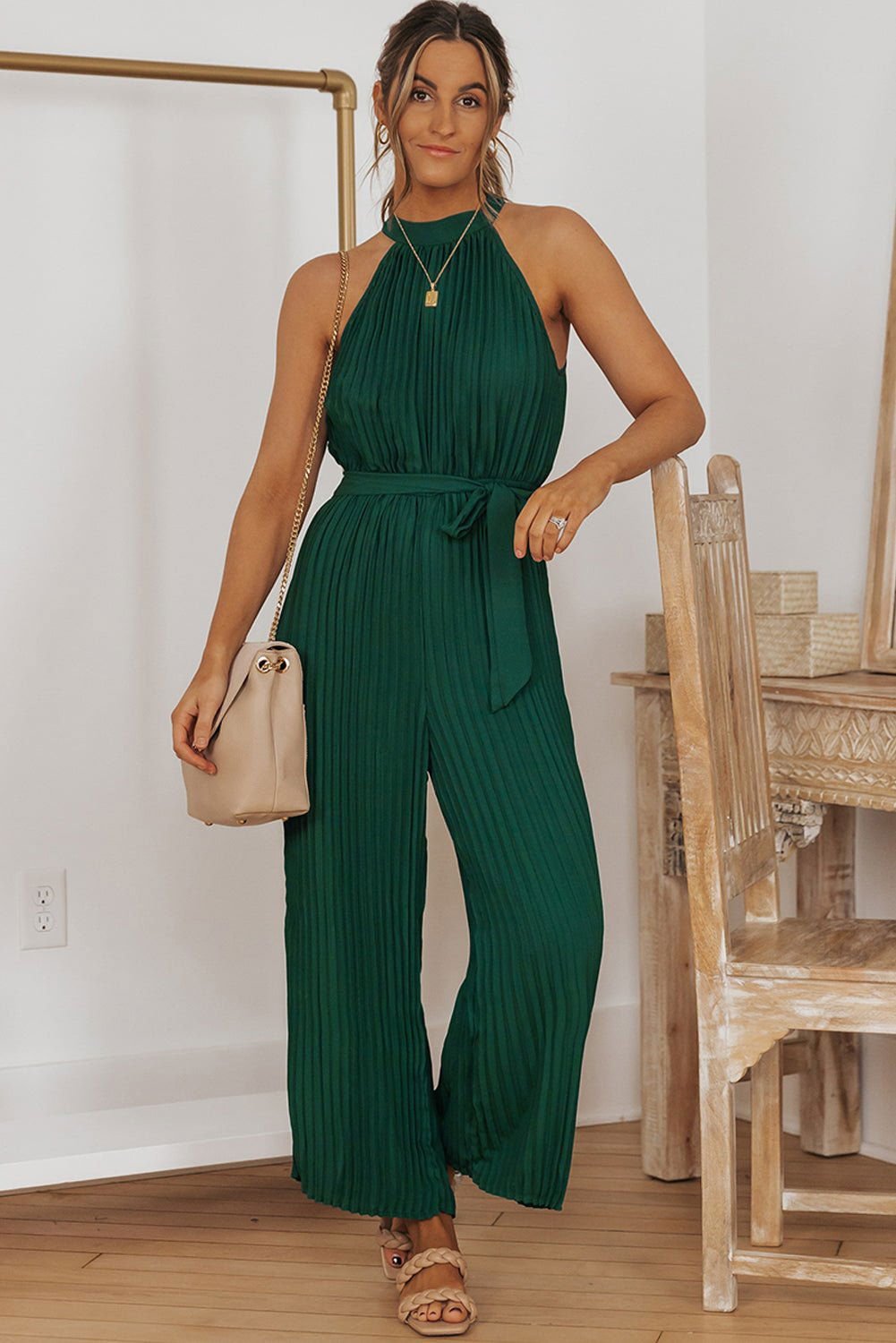 Black Elegant Halter Neck Belted Pleated Wide Leg Jumpsuit - Vesteeto