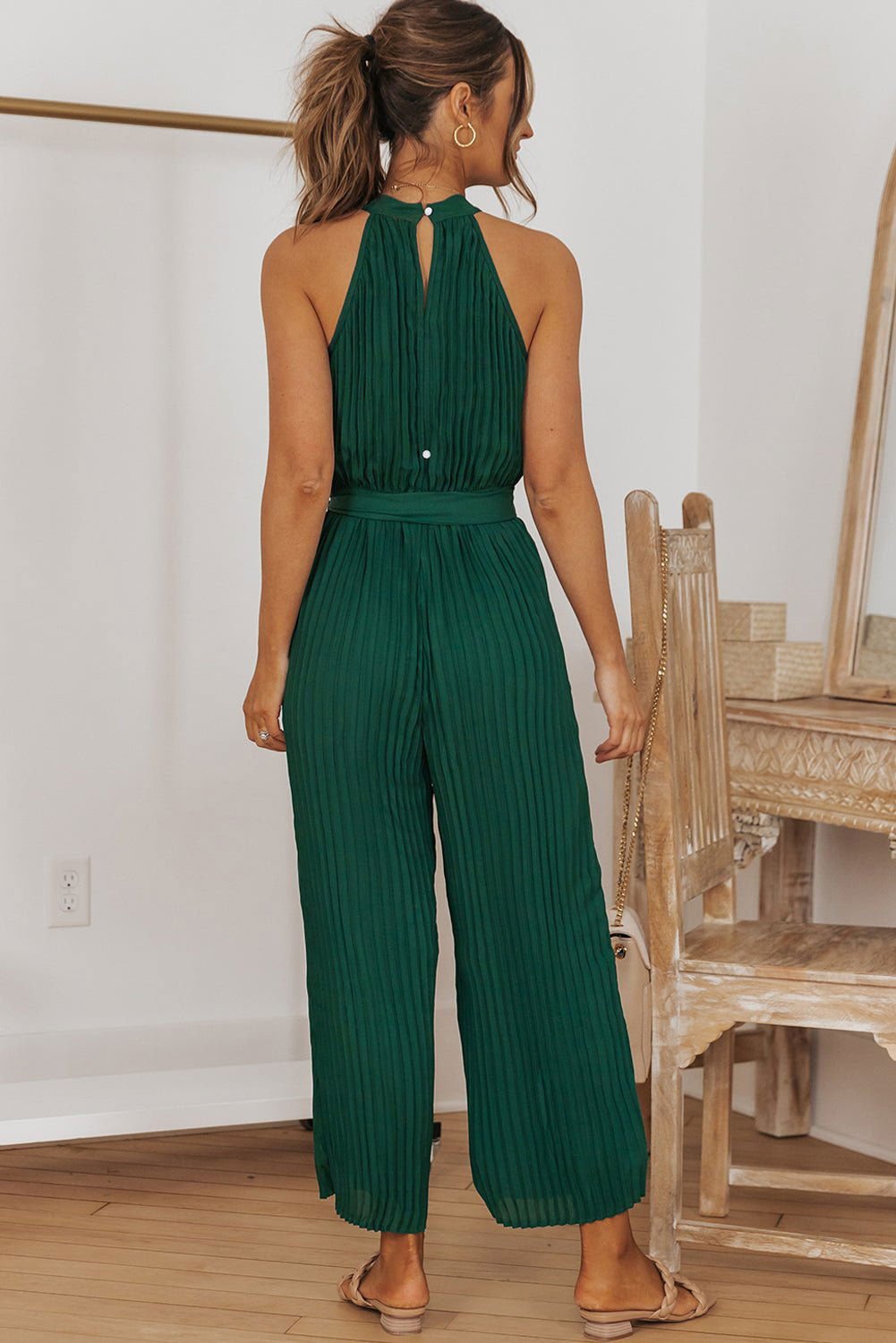 Black Elegant Halter Neck Belted Pleated Wide Leg Jumpsuit - Vesteeto