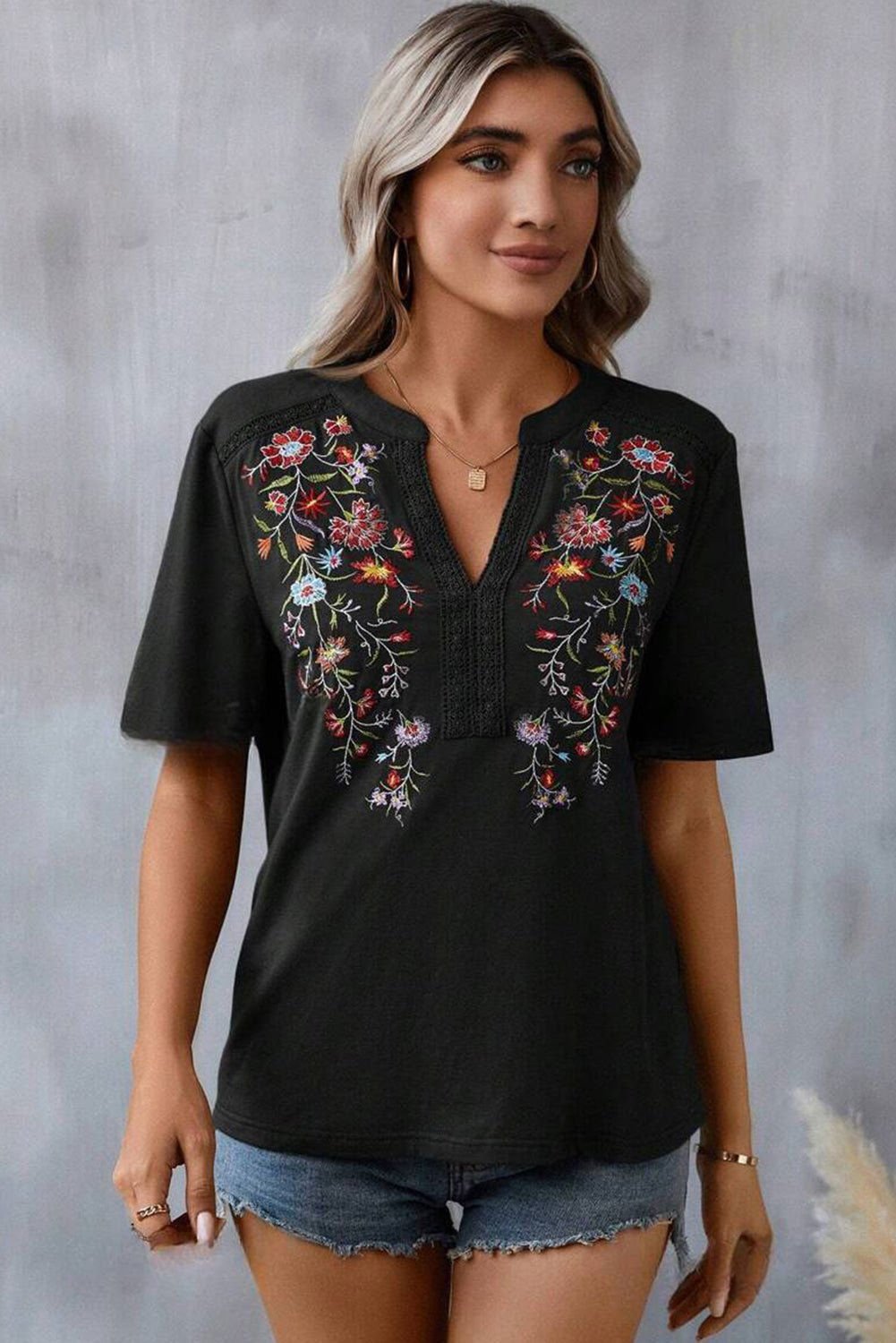 Black Embroidered Floral Boho V Neck Blouse - Vesteeto