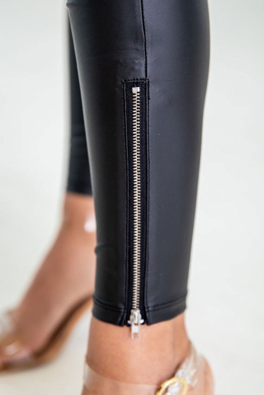 Black Faux Leather Zipped Detail Leggings - Vesteeto