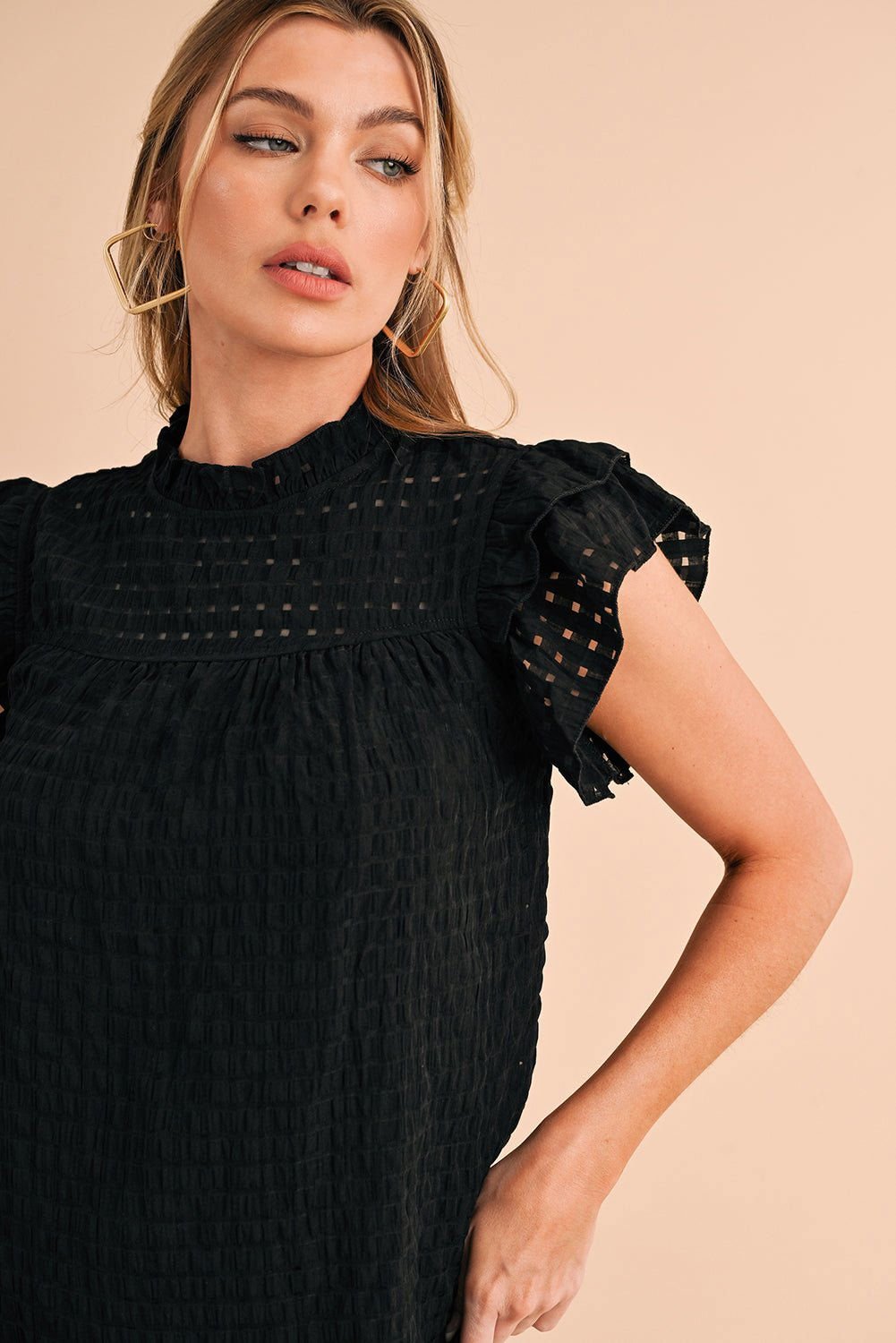 Black Frilled Neck Ruffle Textured Blouse - Vesteeto