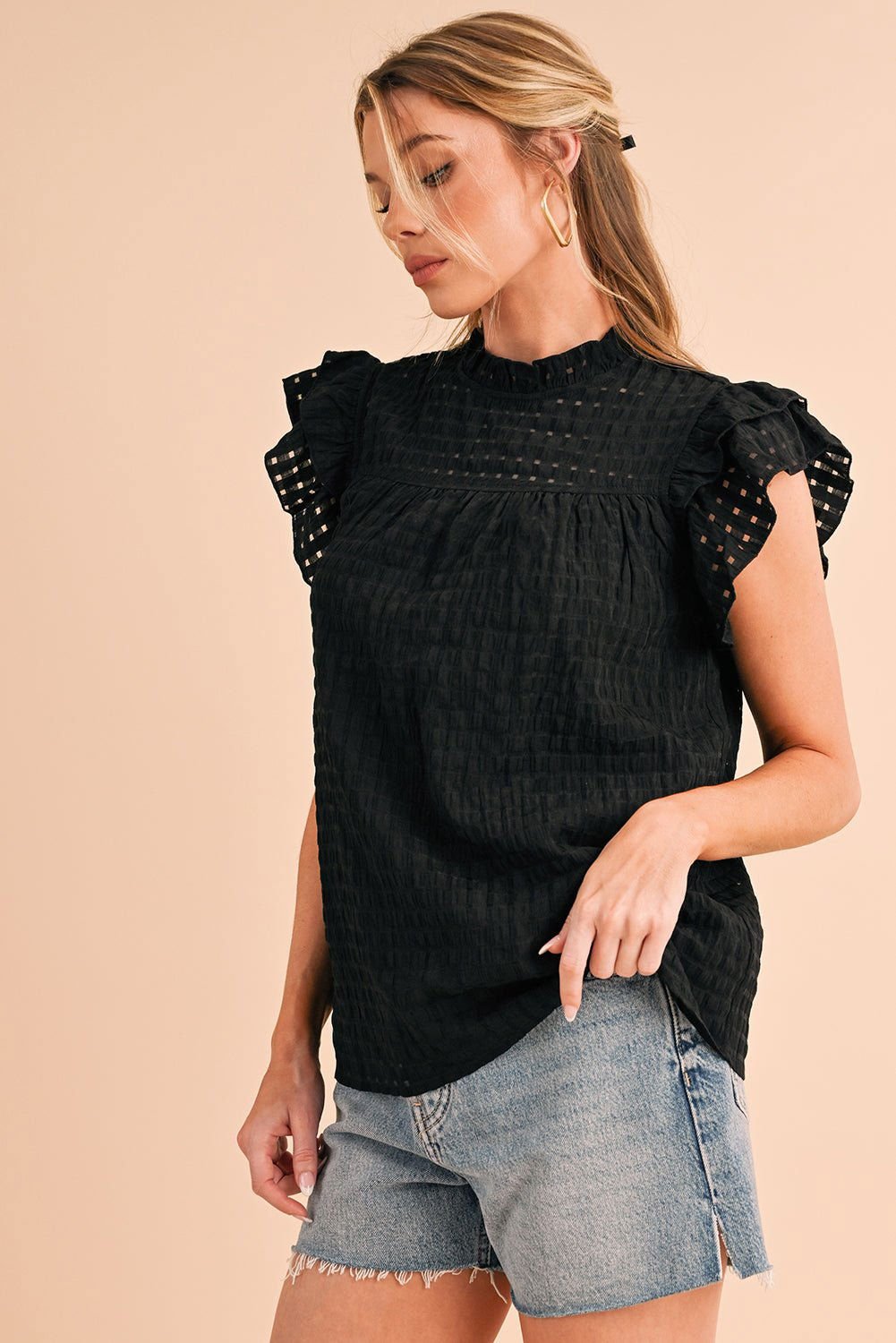 Black Frilled Neck Ruffle Textured Blouse - Vesteeto