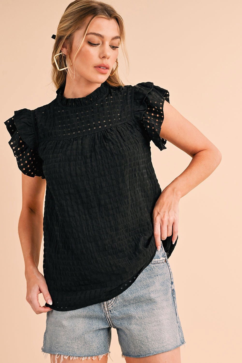 Black Frilled Neck Ruffle Textured Blouse - Vesteeto