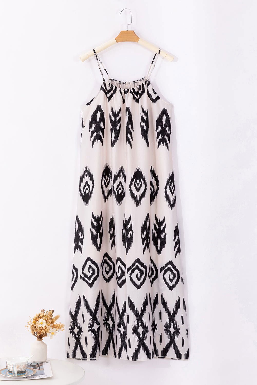 Black Geometric Printed Spaghetti Strap Vacation Sundress - Vesteeto