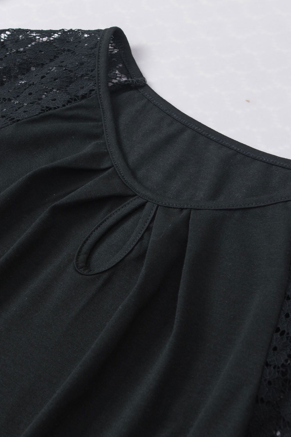 Black Lace Sleeve Keyhole Smocked Detail Blouse - Vesteeto