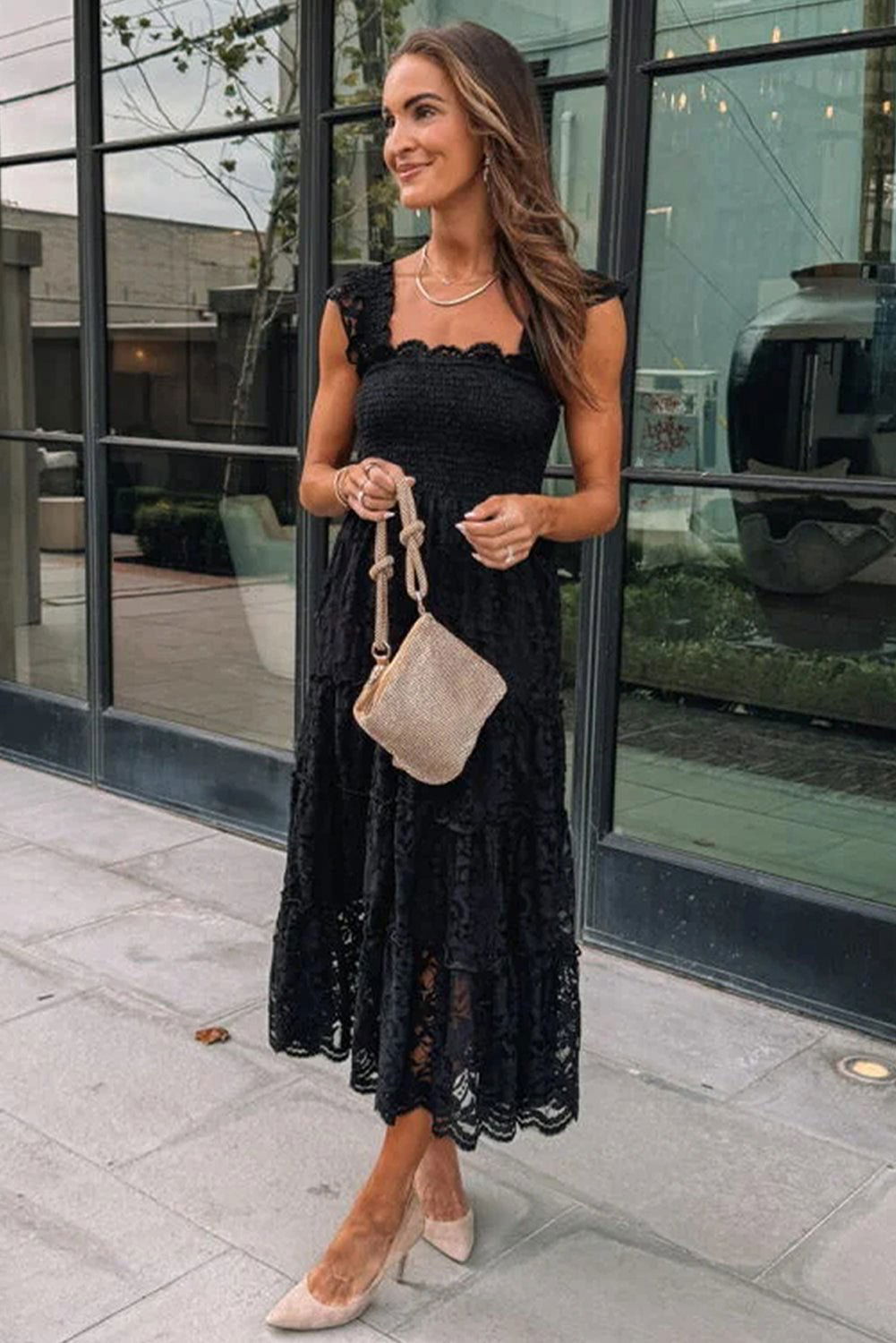 Black Lace Smocked Bodice Sleeveless Midi Dress - Vesteeto