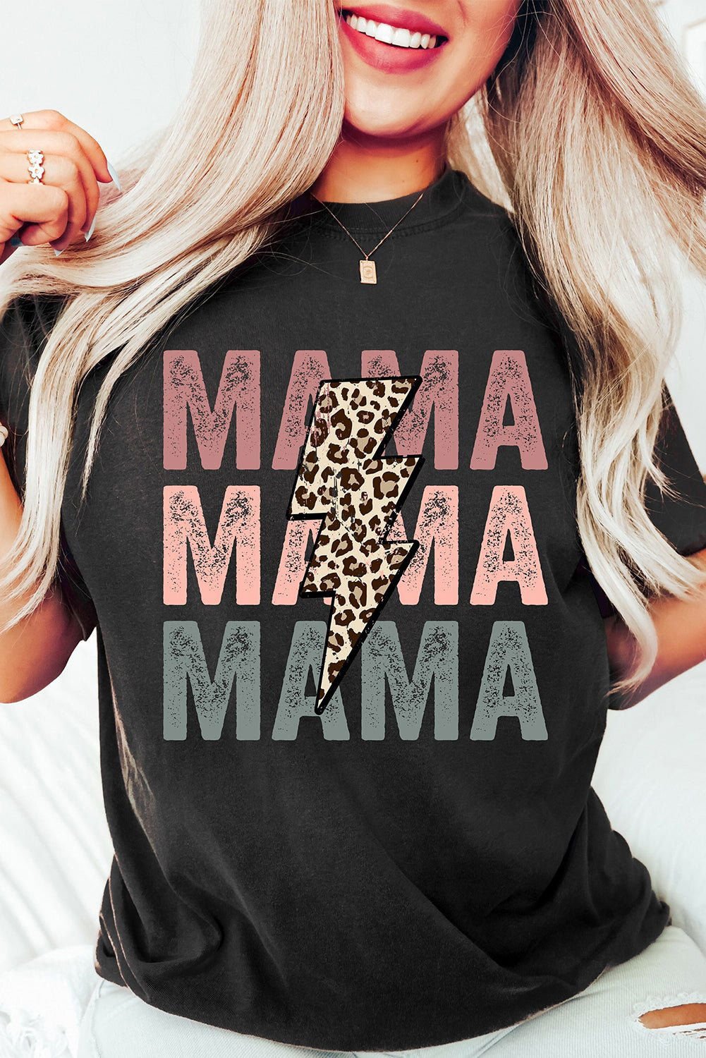 Black Leopard Lightning MAMA Letter Print Graphic Tee - Vesteeto