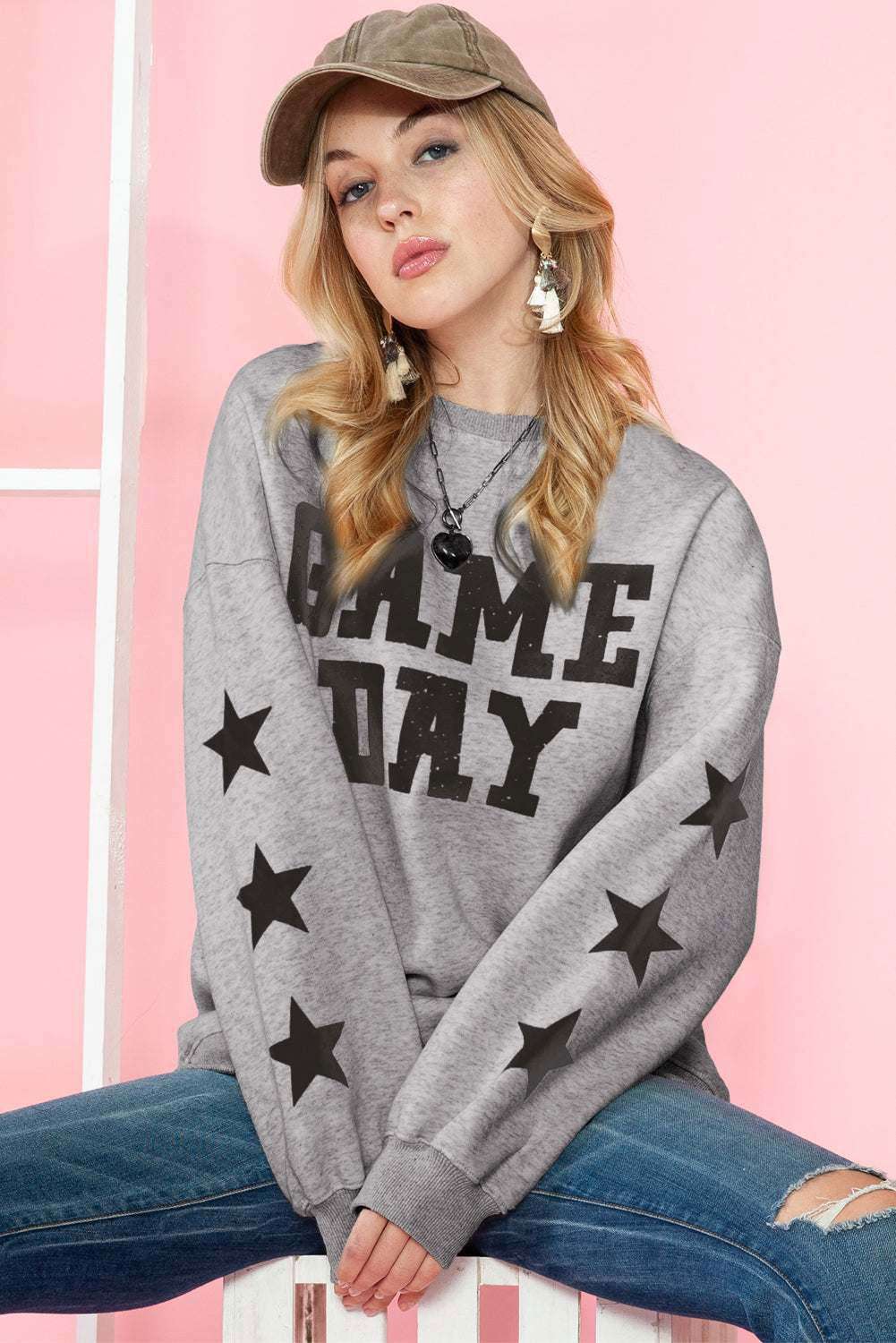 Black Lettering Game Day Print Star Sleeve Sweatshirt - Vesteeto