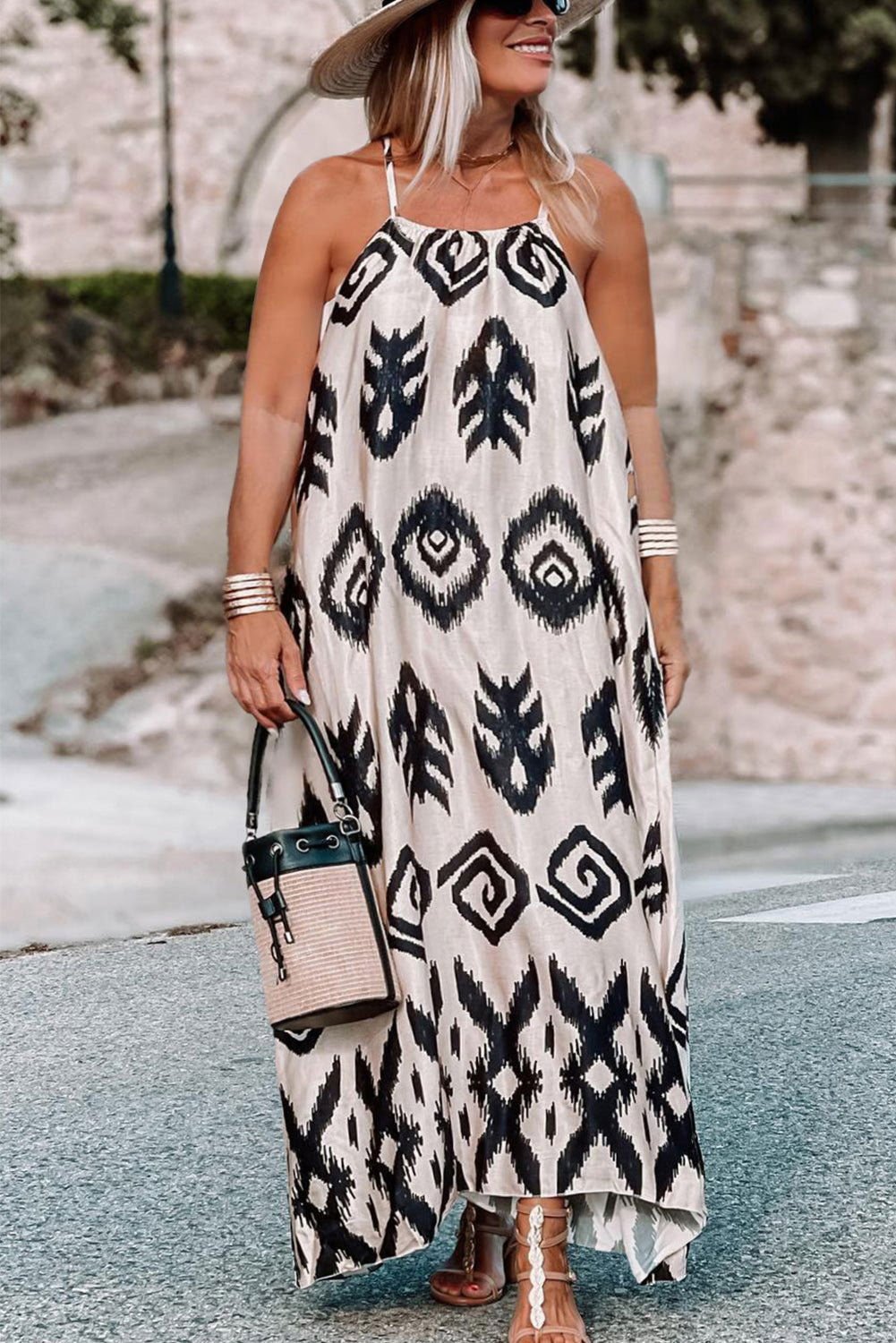 Black Plus Size Geometric Print Spaghetti Strap Vacation Sundress - Vesteeto