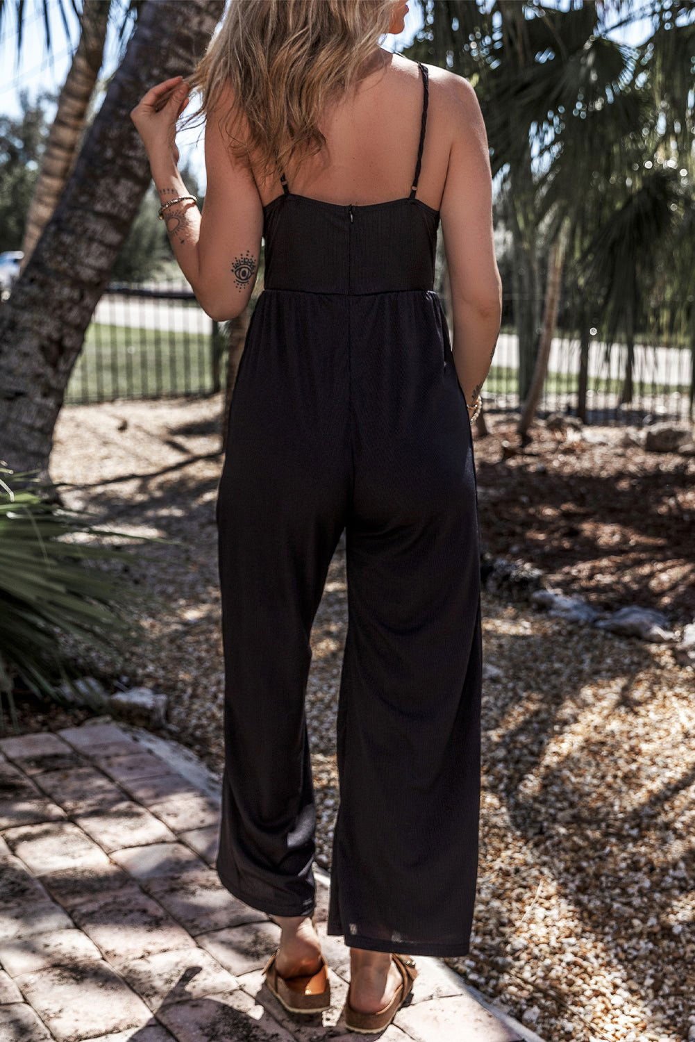 Black Sexy Cami V Neck High Waist Wide Leg Jumpsuit - Vesteeto