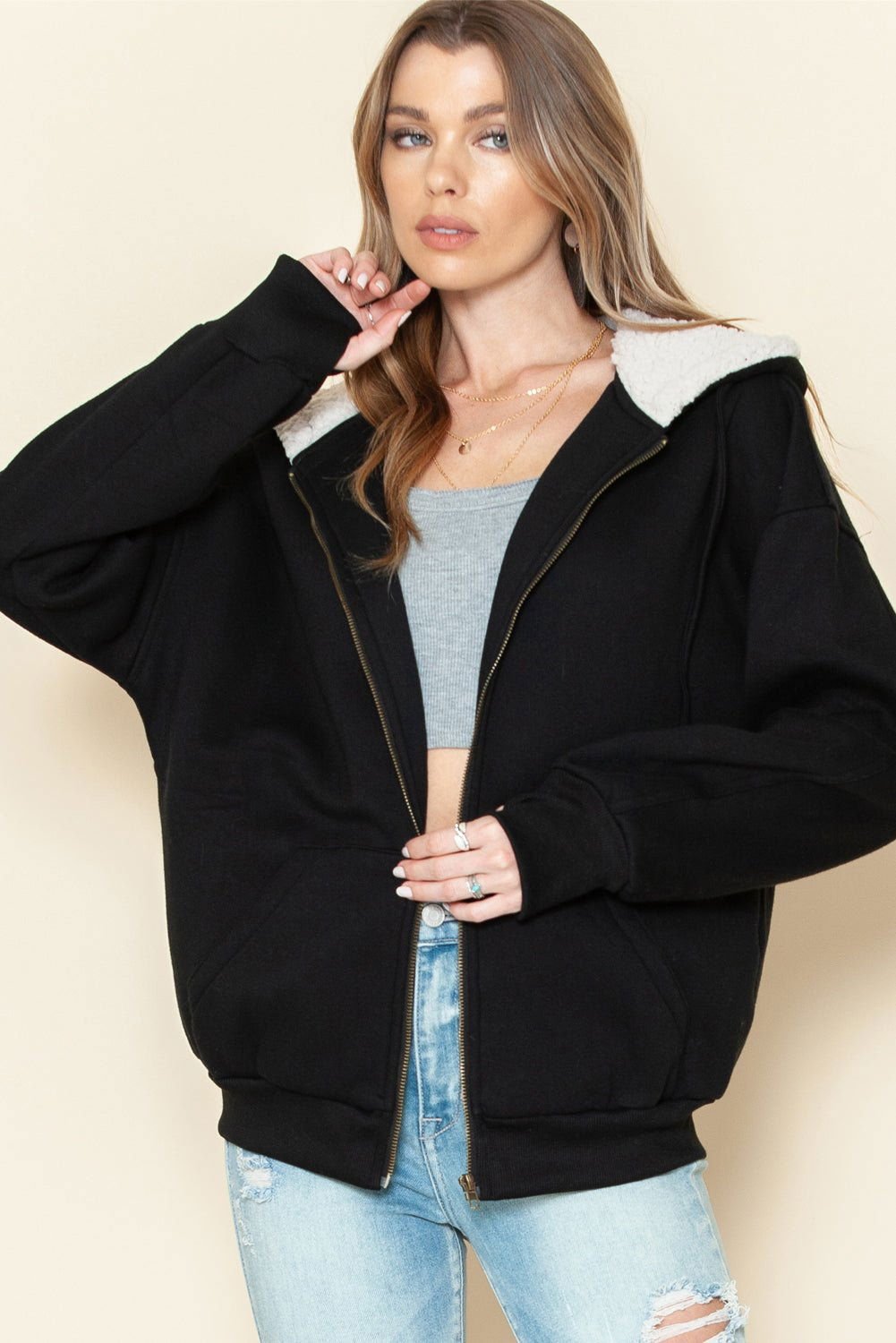 Black Sherpa Hooded Athleisure Zip Up Sweatshirt - Vesteeto