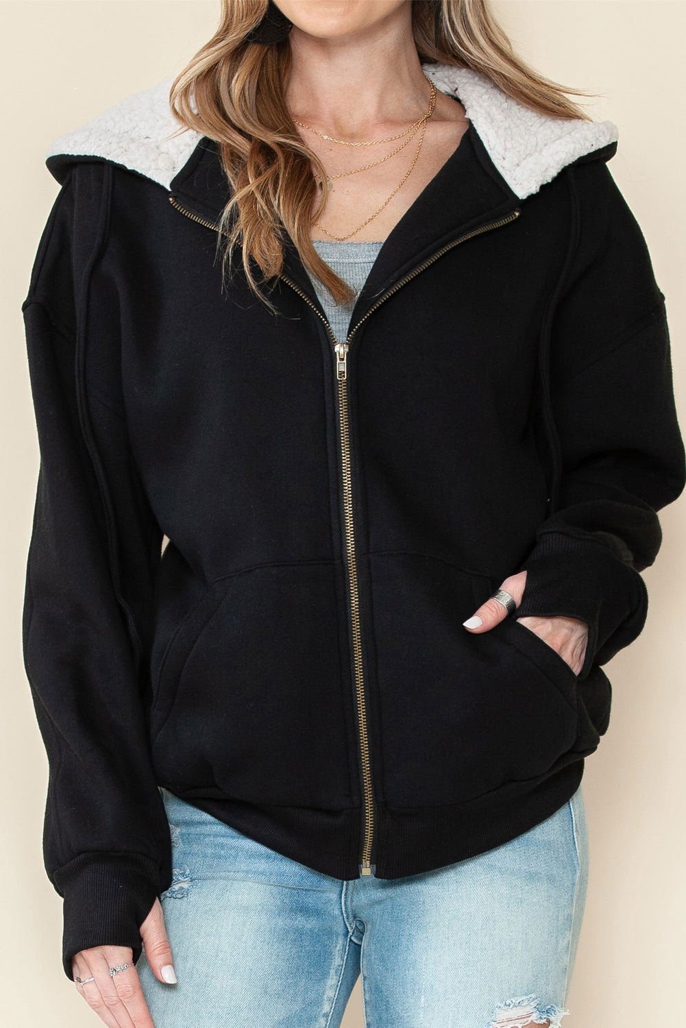 Black Sherpa Hooded Athleisure Zip Up Sweatshirt - Vesteeto