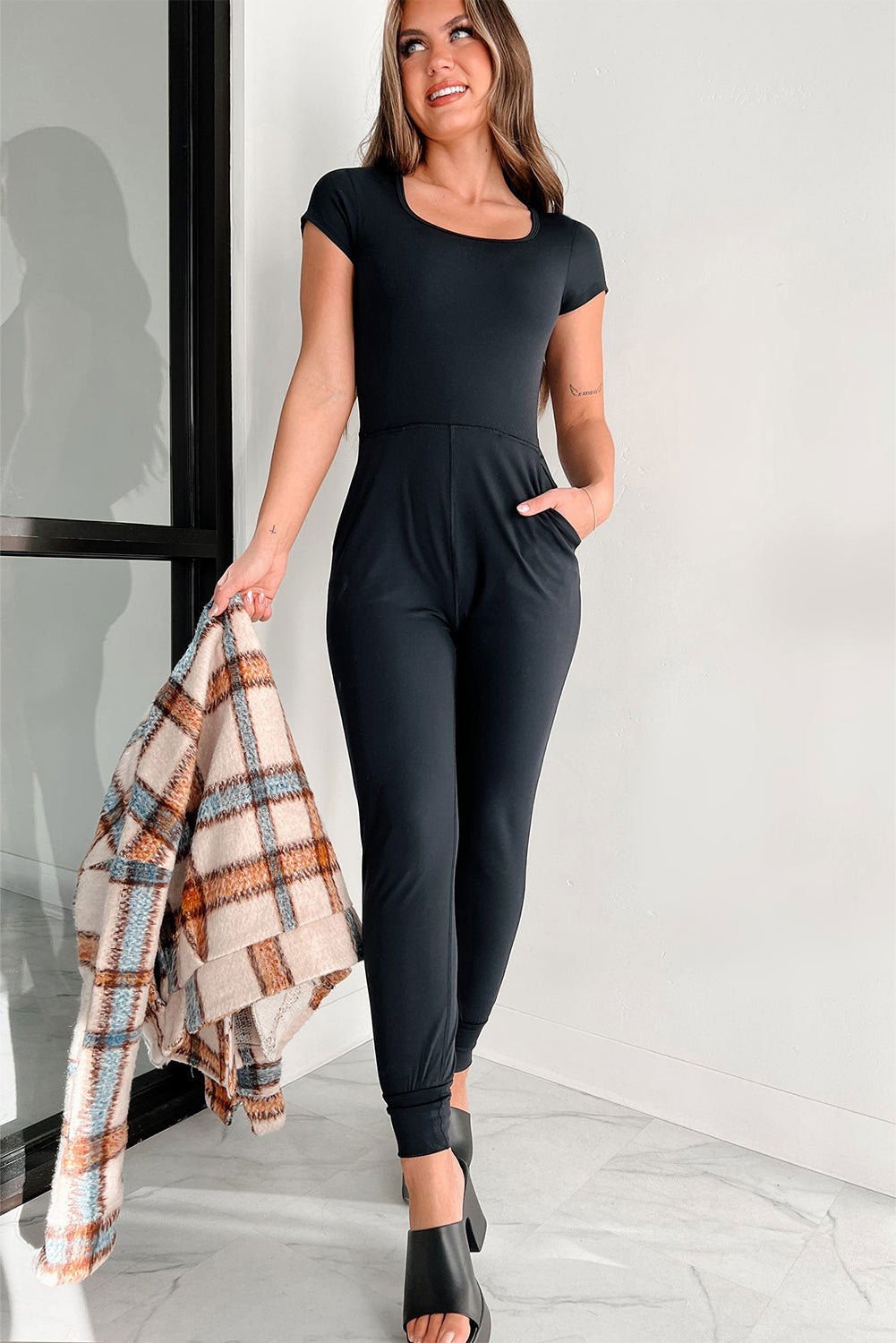 Black Short Sleeve Pocketed Athleisure Jogger Jumpsuit - Vesteeto