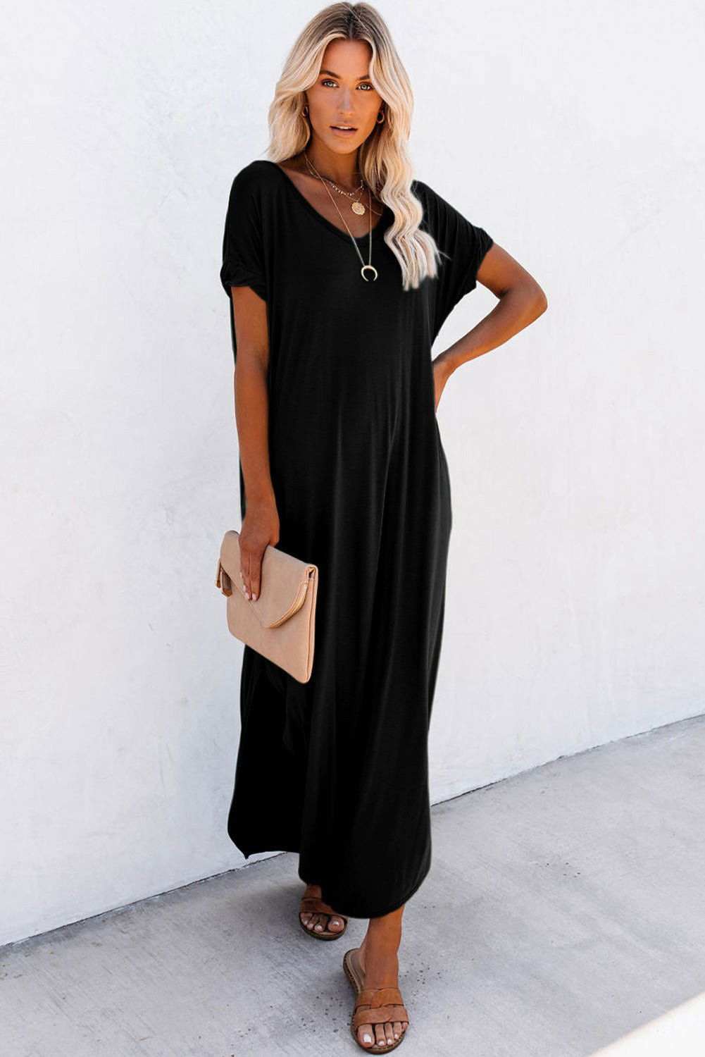 Black Solid Color Hidden Pocket V Neck Slit Maxi Dress - Vesteeto