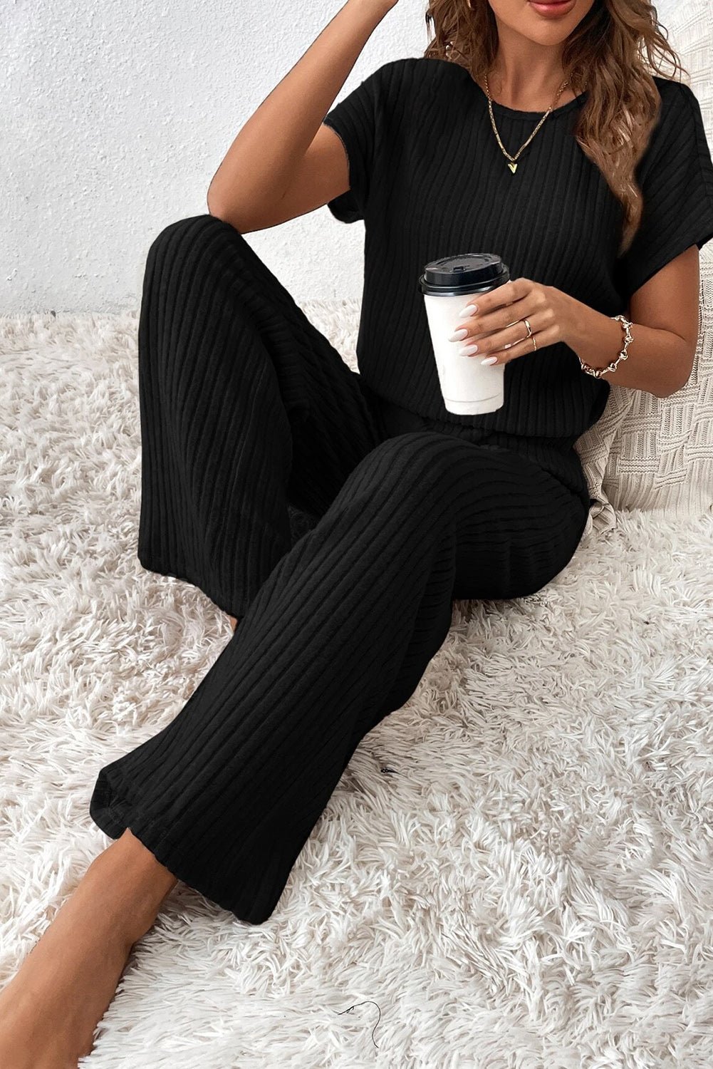 Black Solid Color Ribbed Short Sleeve Wide Leg Jumpsuit - Vesteeto