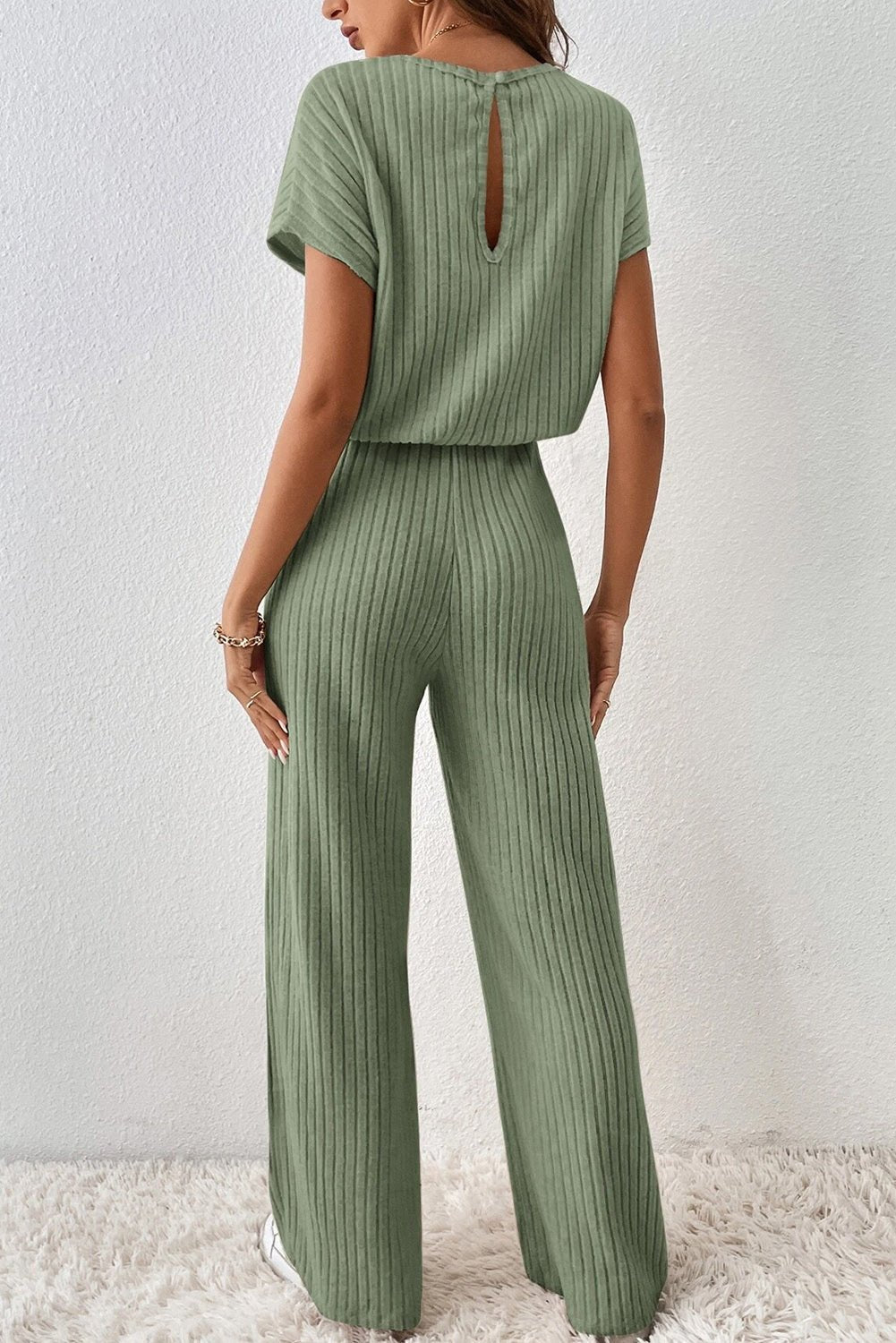 Black Solid Color Ribbed Short Sleeve Wide Leg Jumpsuit - Vesteeto