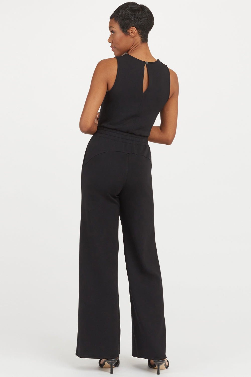 Black Solid Sleeveless Wide Leg Tank Jumpsuit - Vesteeto