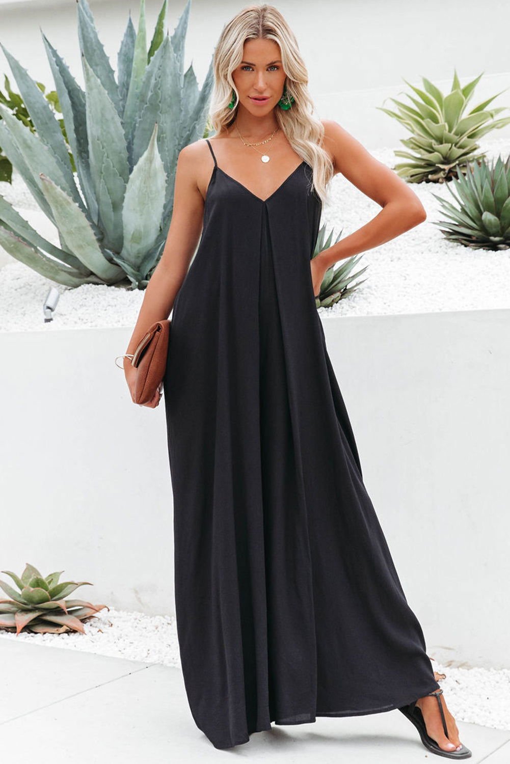 Black Spaghetti Straps Backless Wide Leg Jumpsuit - Vesteeto