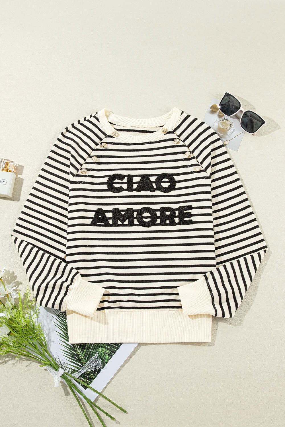 Black Stripe CIAO AMORE Graphic Buttoned Sweatshirt - Vesteeto