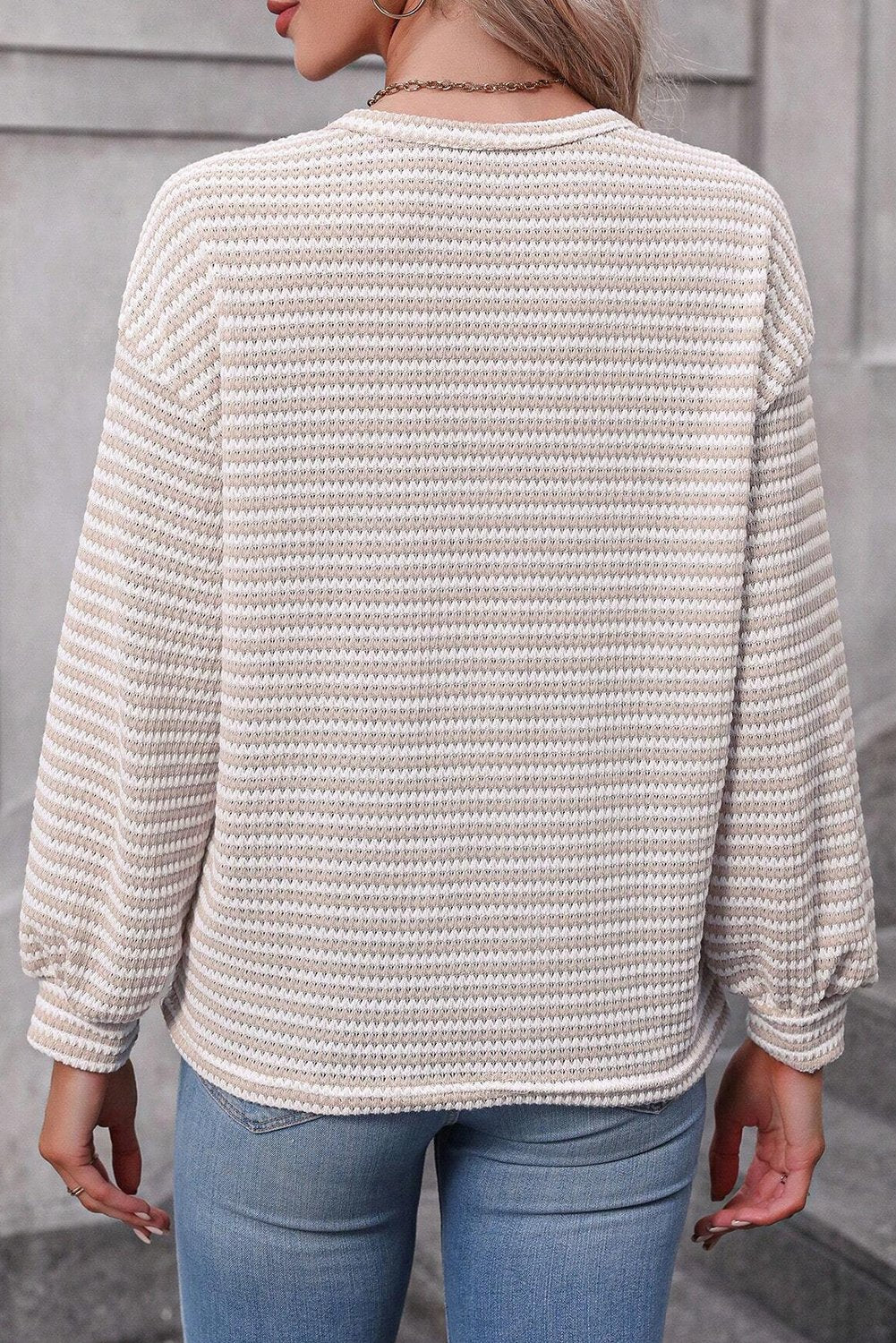 Black Striped Round Neck Drop Shoulder Long Sleeve Top - Vesteeto