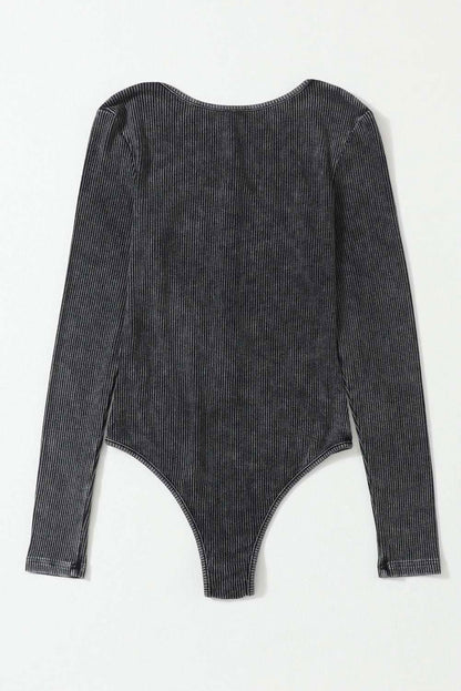 Black Vintage Washed Ribbed Snap Button Long Sleeve Bodysuit - Vesteeto