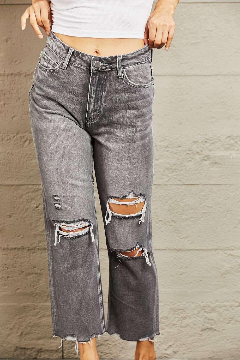 BAYEAS Mid Rise Distressed Cropped Dad Jeans - Vesteeto