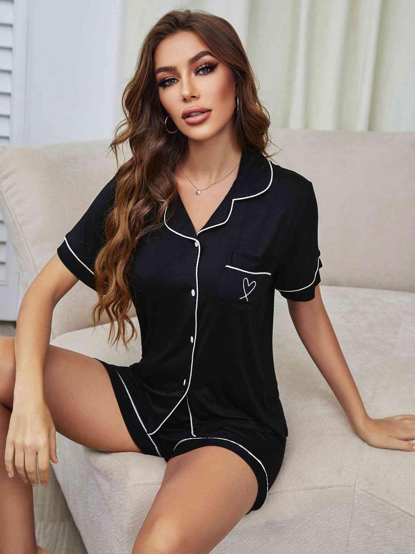 Heart Graphic Contrast Piping Top and Shorts Pajama Set - Vesteeto
