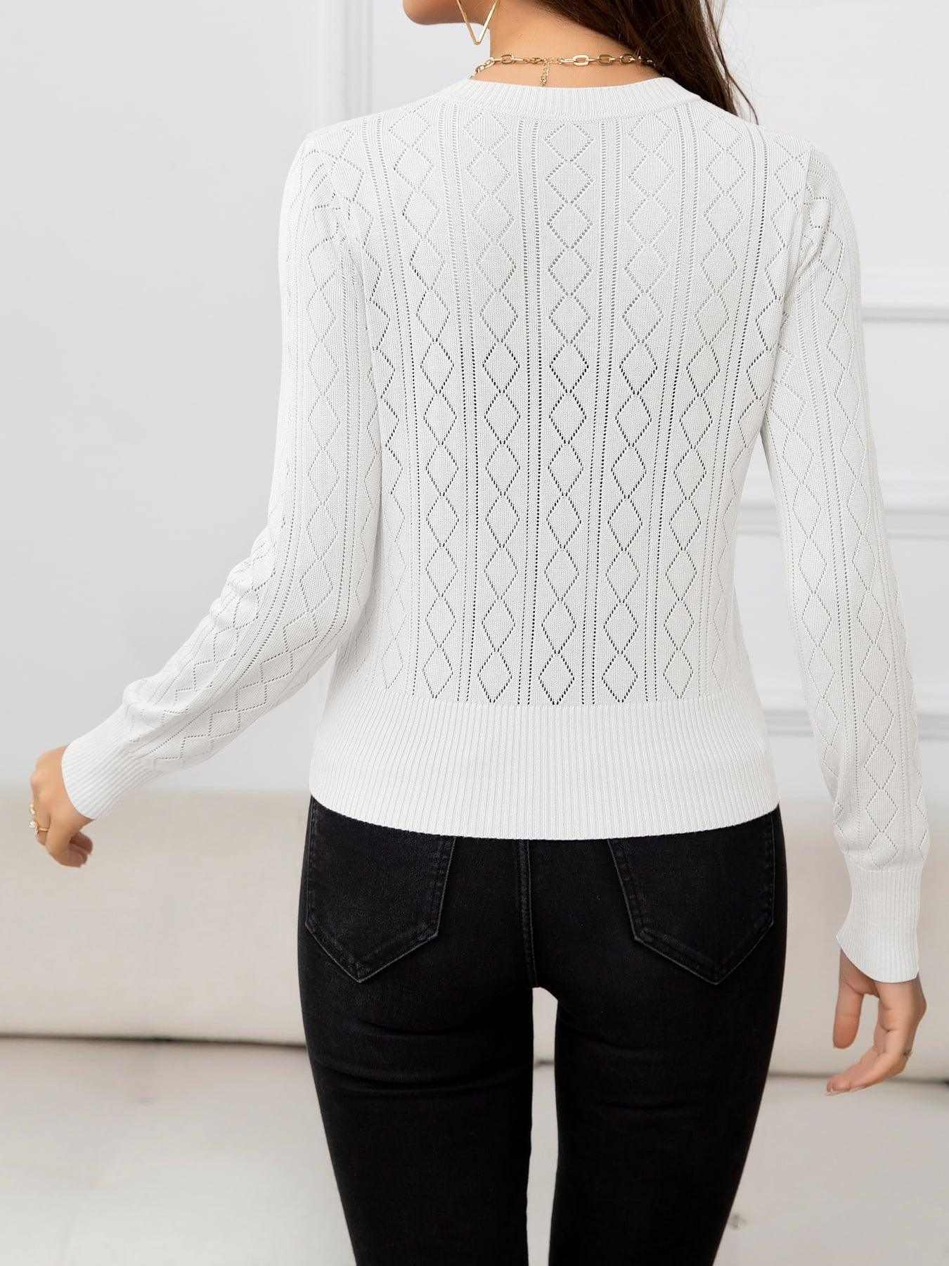 V-Neck Buttoned Long Sleeve Knit Top - Vesteeto